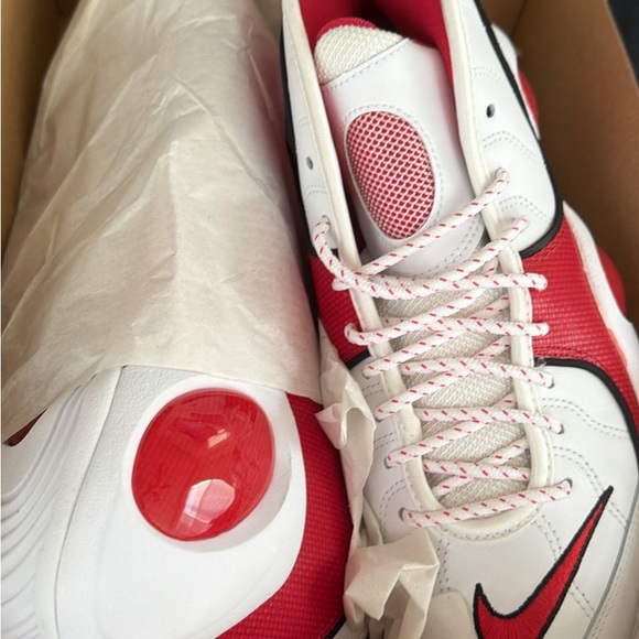 Nike Air Zoom Flight 95 in Red and White